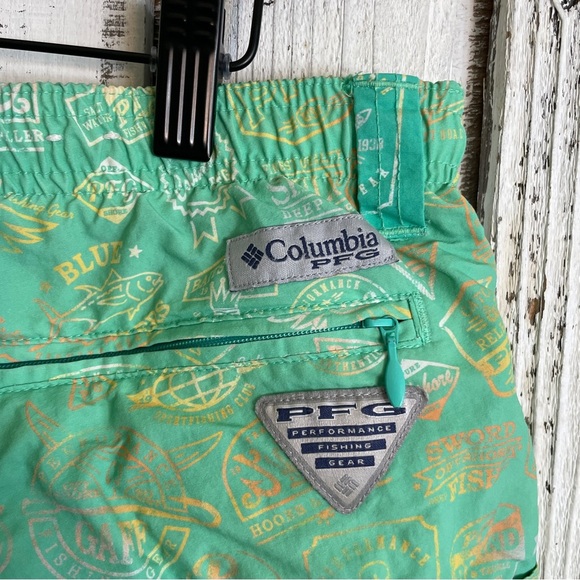 Columbia Men’s Fishing Shorts Swim Trunks Size Large Lined Green Fishing Print - Picture 3 of 12